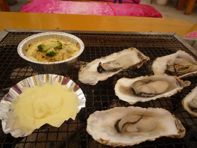 富士丸　岐志漁港の牡蠣小屋